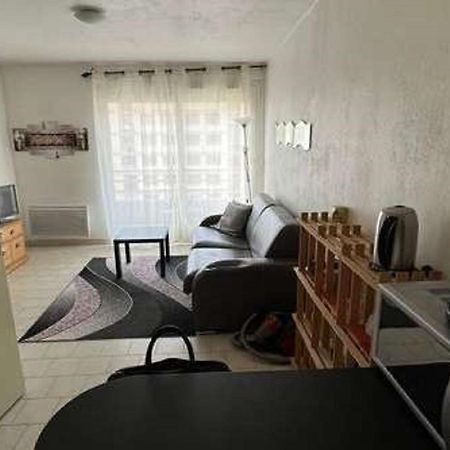 Apartamento Beau studio , ensoleillé, Wifi, etage 5 ascenceur Marsella Exterior foto
