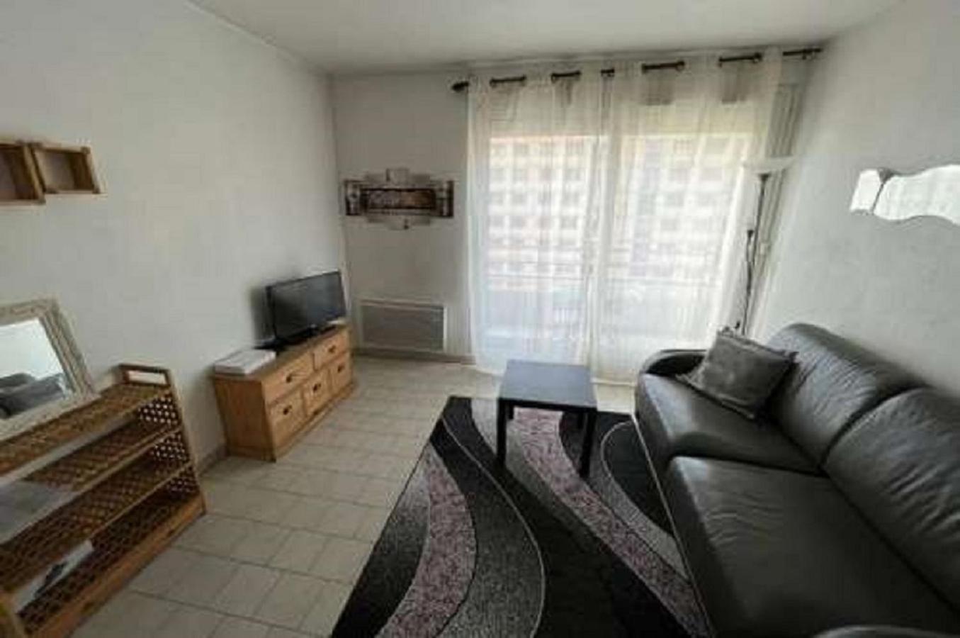Apartamento Beau studio , ensoleillé, Wifi, etage 5 ascenceur Marsella Exterior foto